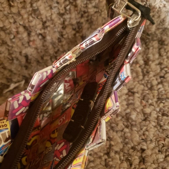 Candy wrapper wristlet purse - Picture 2 of 4